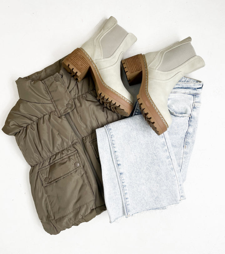 The Riley Cropped Cargo Puffer Vest- Light Mocha